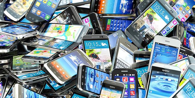 شرایط واردات گوشی برای تمامی شرکت‌ها فراهم شود